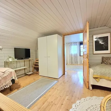 Tunnelmallinen Hirsimoekki - Levin Liitaejae *