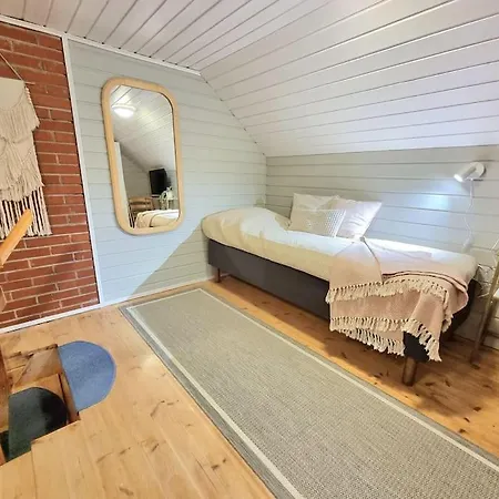 Tunnelmallinen Hirsimoekki - Levin Liitaejae * Kittilä